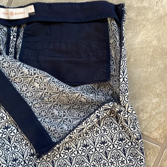 256. Tory Burch size 4 Tailored Pants blue/cream - Picture 4 of 10